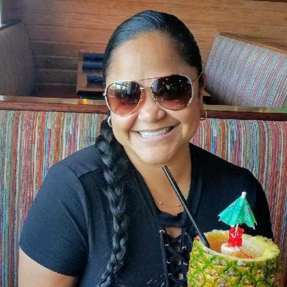 Meet your Posher, Carolin - Picture 1 of 1